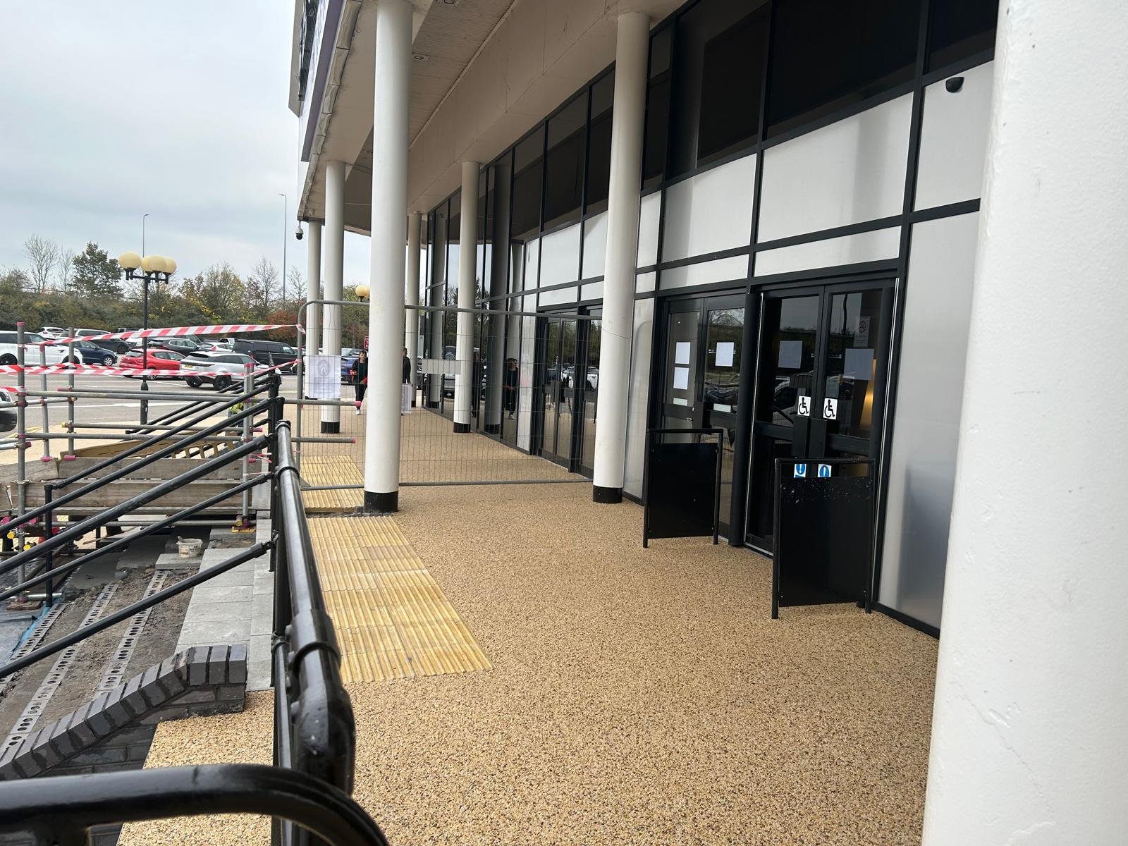 Commercial resin walkway