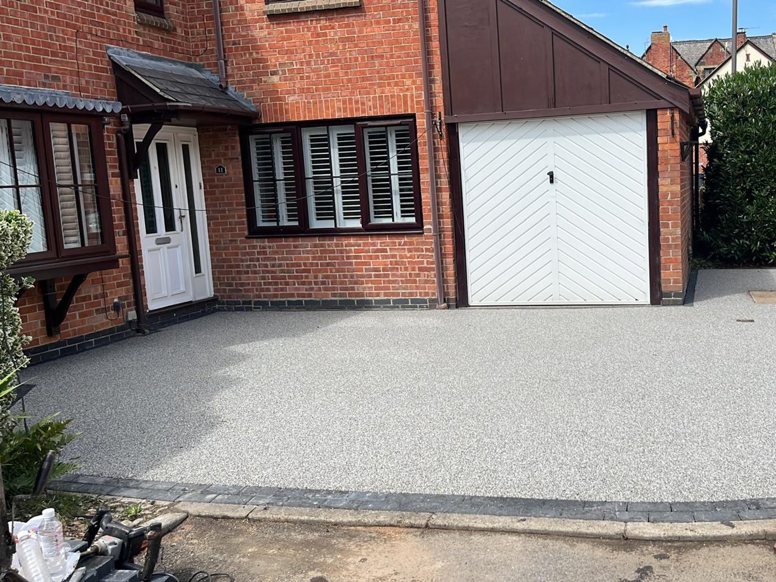 Resin bound driveway grey
