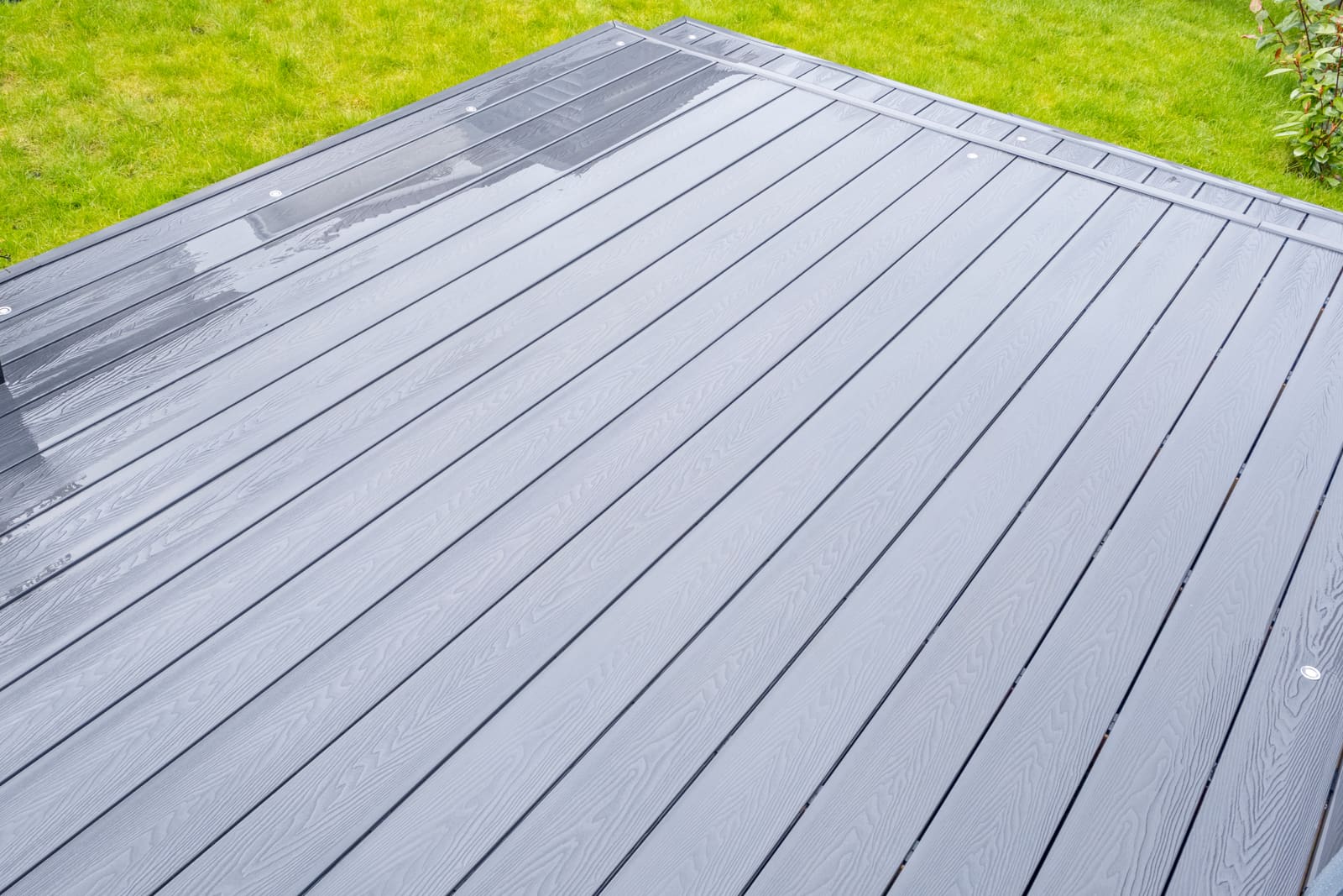Composite Decking by LB Construction